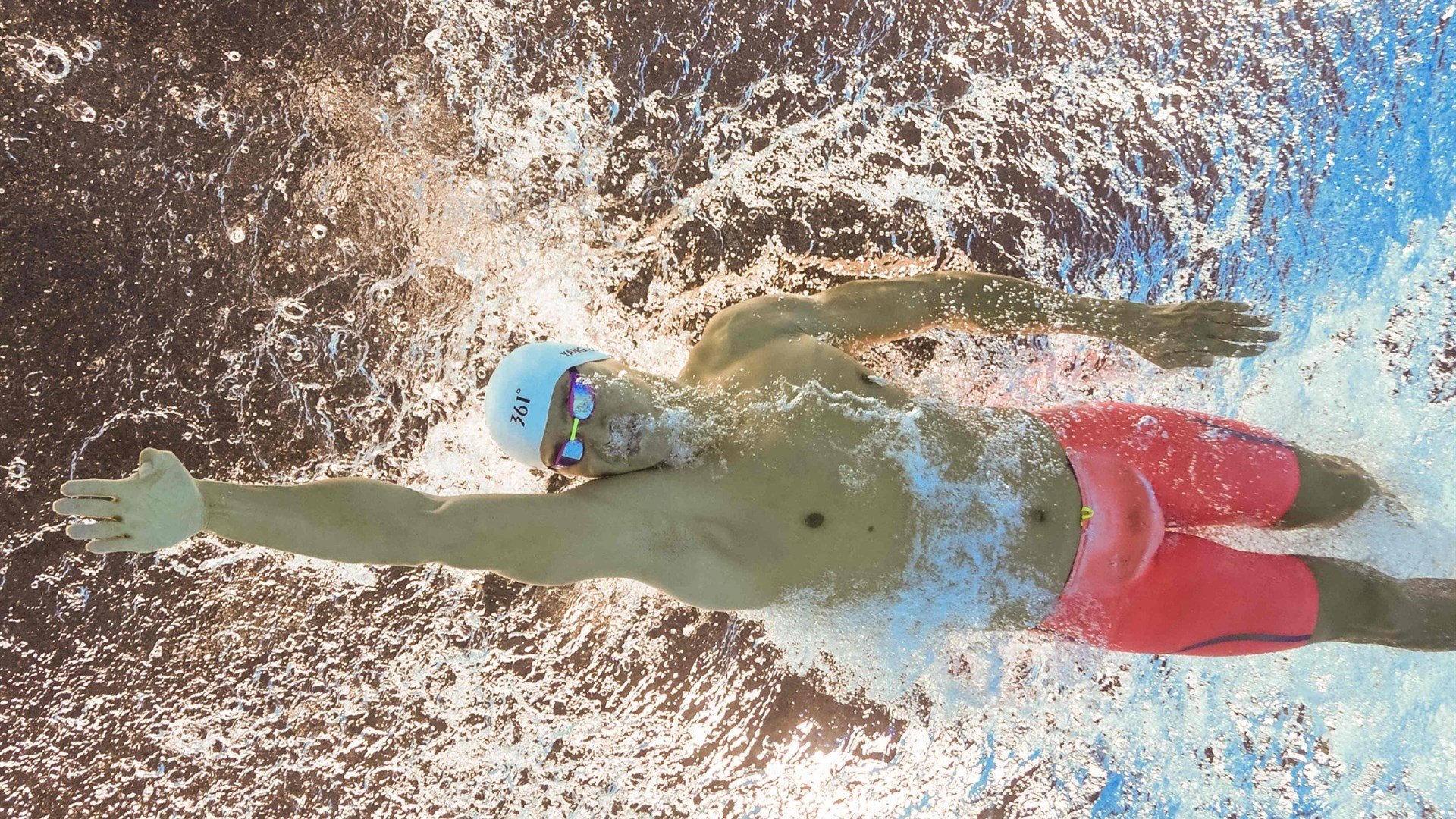 中国篮球以实力赢得掌声,中国篮球队立大功